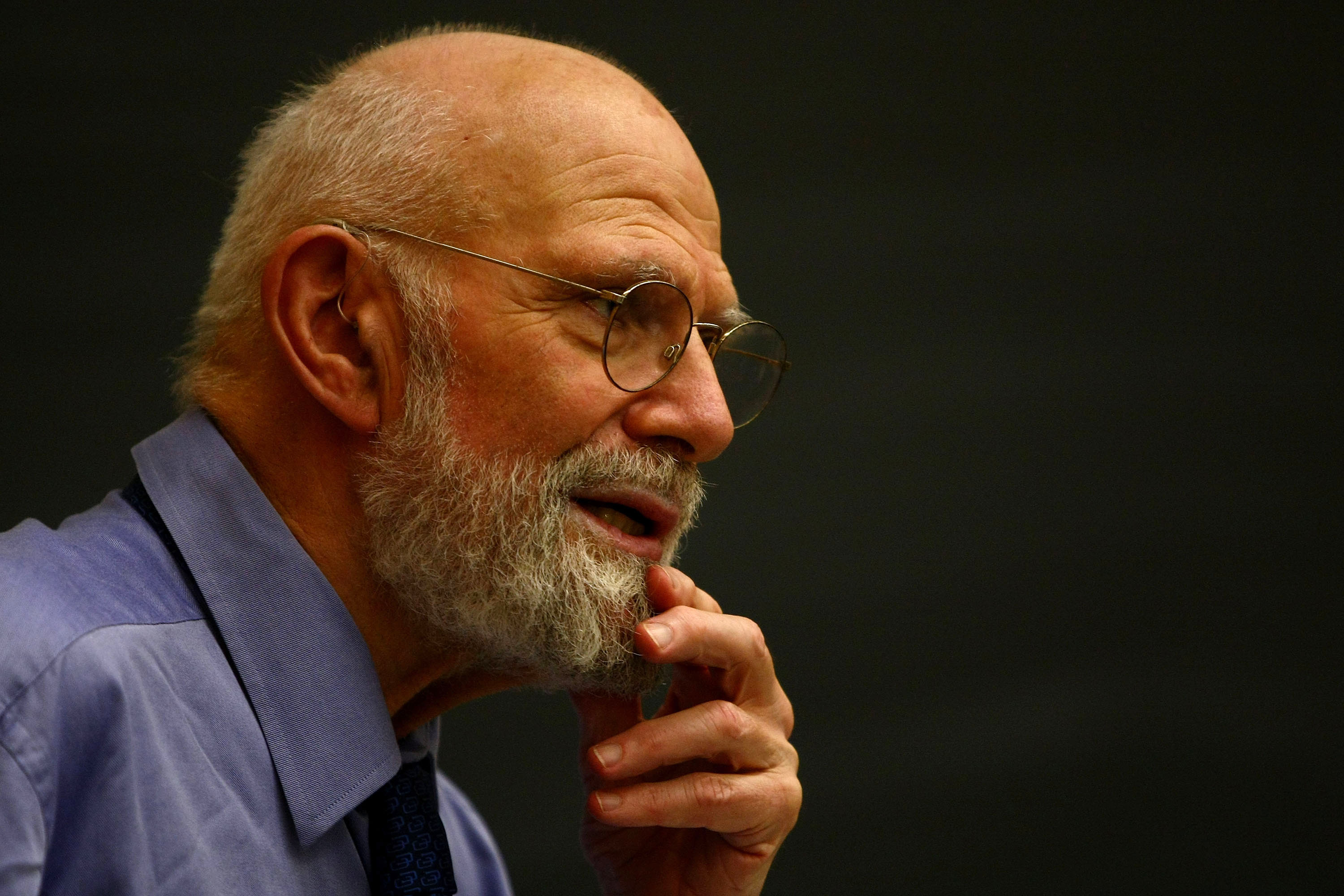 Oliver Sacks, a neurologist and best-selling author, speaks at Columbia University in New York City, June 3, 2009. (Chris McGrath/Getty Images)