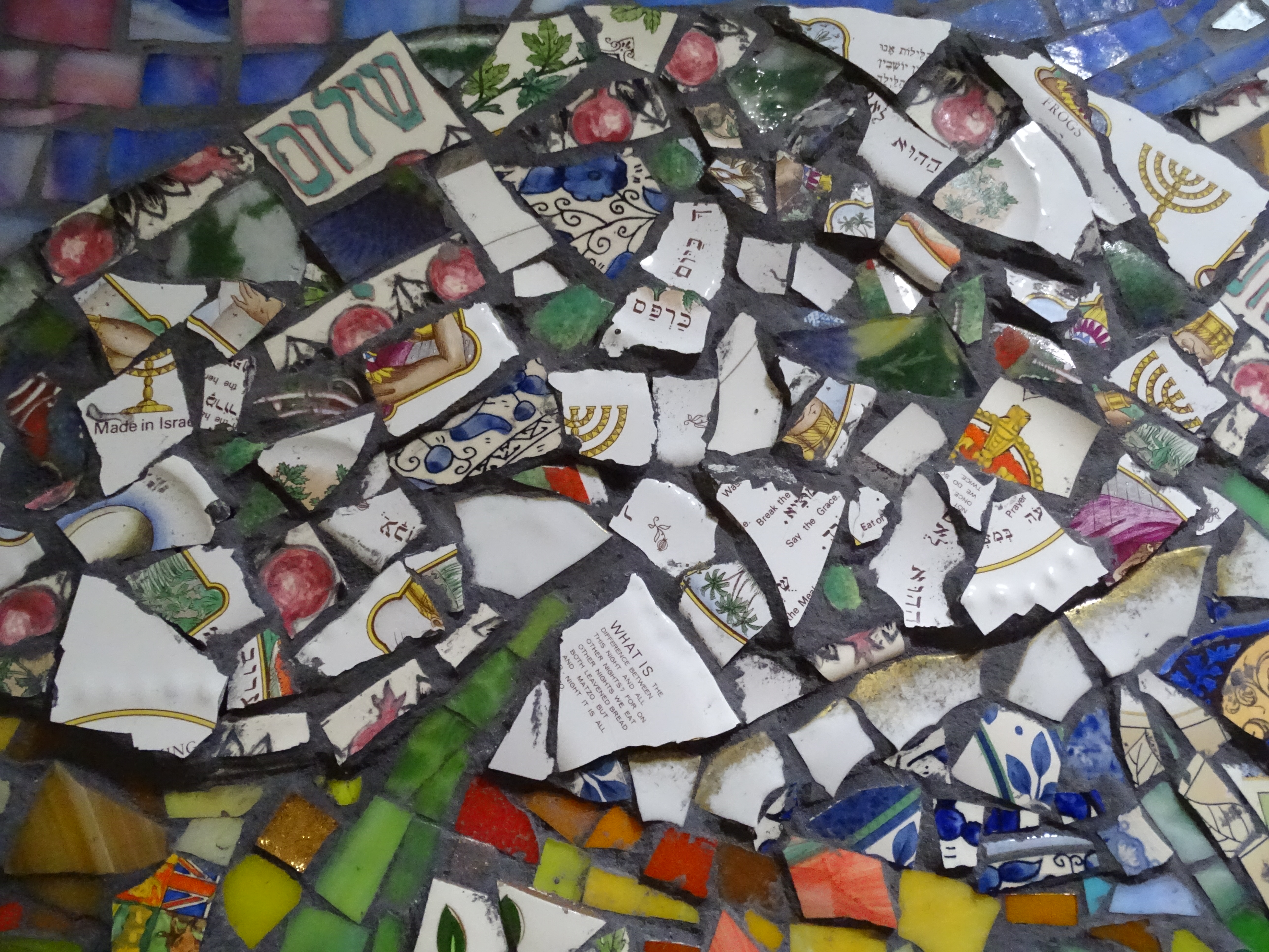 The mural's design is the result of collaboration between Fruchter and local artist Arturo Ho, with input from women from Ohev Sholom, Aug. 16, Washington, D.C. (Photo: Suzanne Pollak)