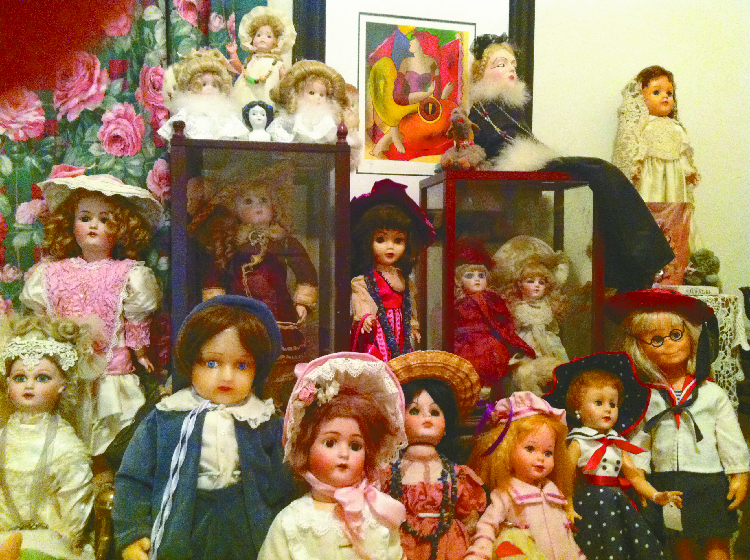 Arlene Barth’s doll collection fills her eastside Tucson home — and her three-car garage.