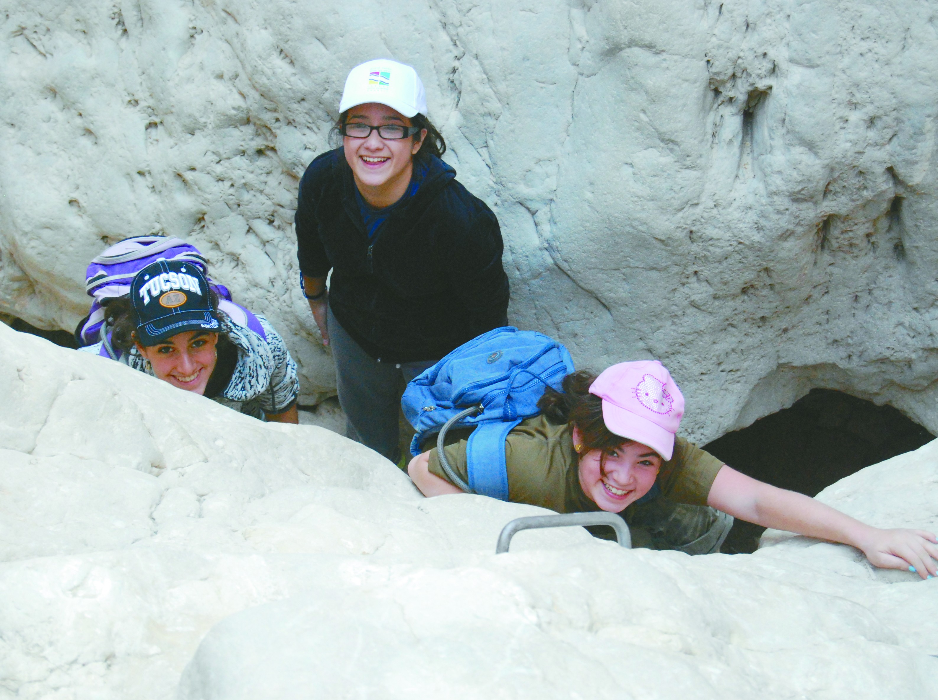 xaifl elaina inbal and sister noga hiking