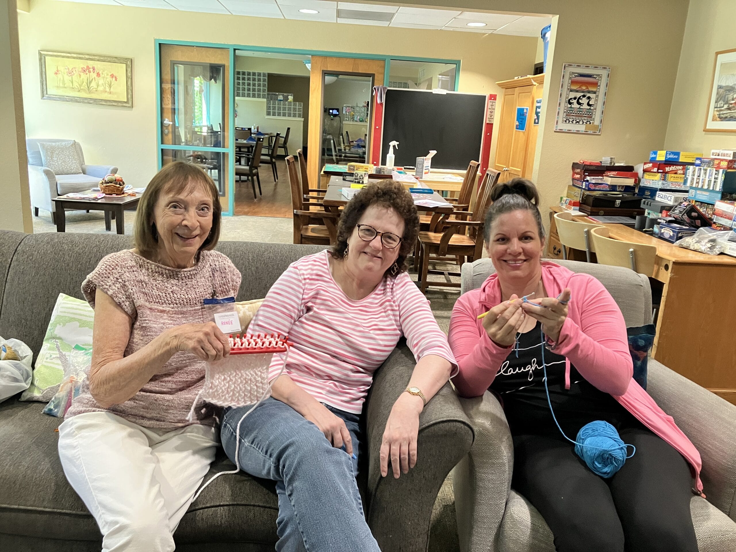 Handmaker Volunteers Shine | AZ Jewish Post